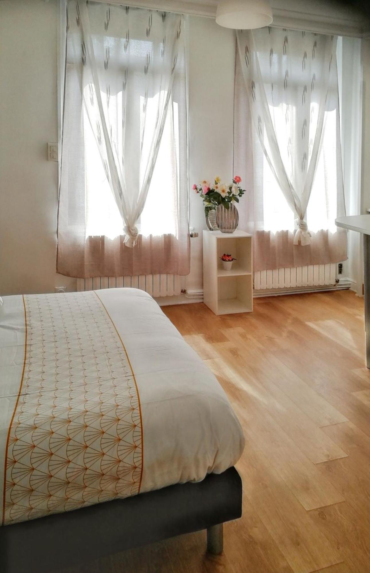 Apartment Cosy En Plein Centre D'amiens 19 M² Parking *